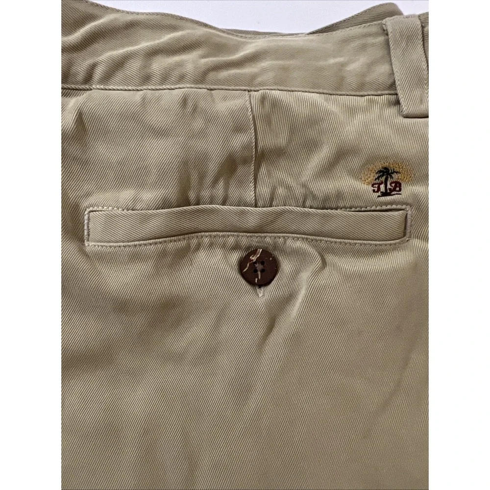 Tommy Bahama Relax‎ Men's Chino 100% Silk Shorts  Khaki - Size 35